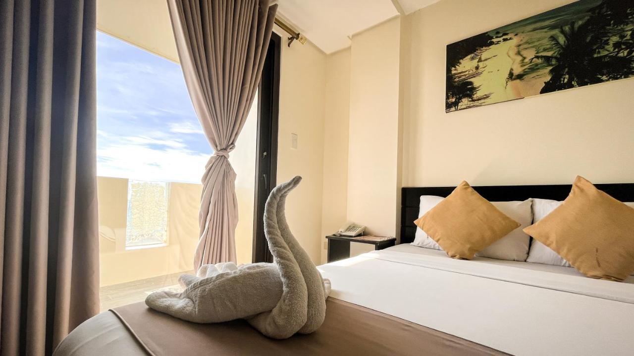 Navarro Hotel Caticlan Dış mekan fotoğraf